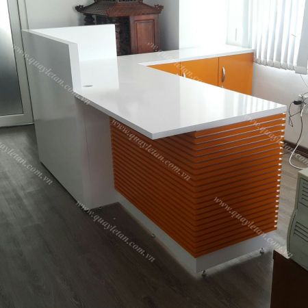 Quầy Lễ Tân Lệch Sơn QLTL S03